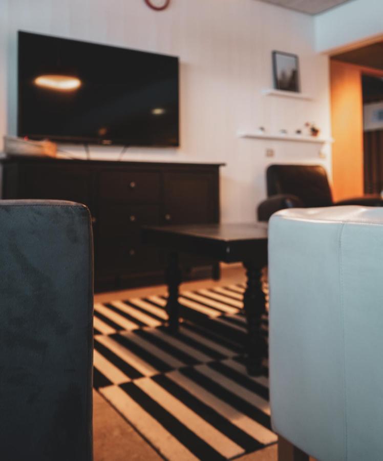 Northeast Guesthouse Bakkafjorthur Bagian luar foto